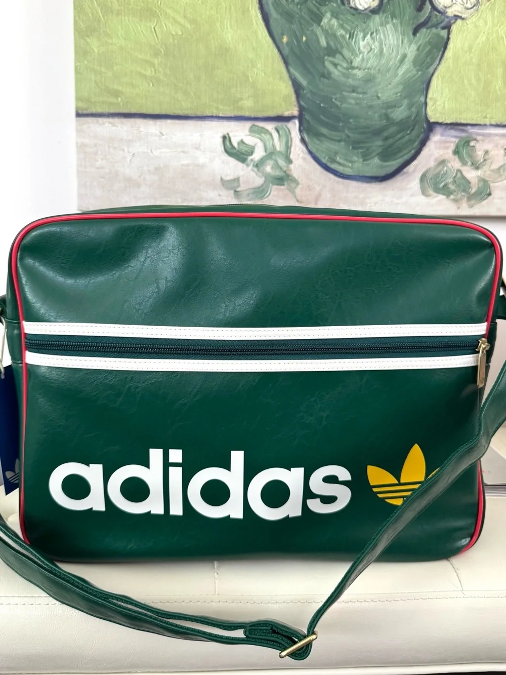 adidas OG large Airliner Shoulder Bag Lining with Trefoil Tag - Picture 3 of 12